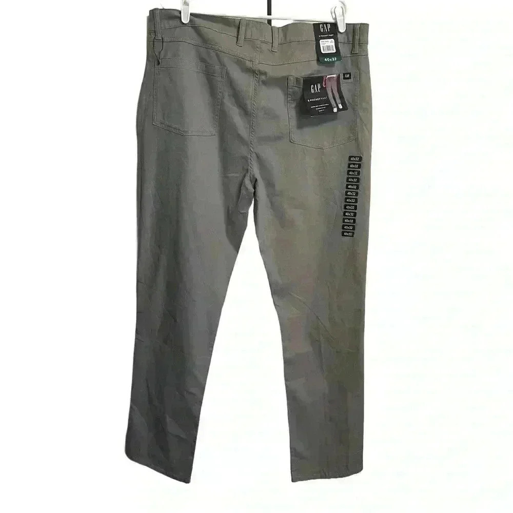 GAP - Men’s 5 Pocket Pant Super Soft Stretch - Size 40-32 NWT